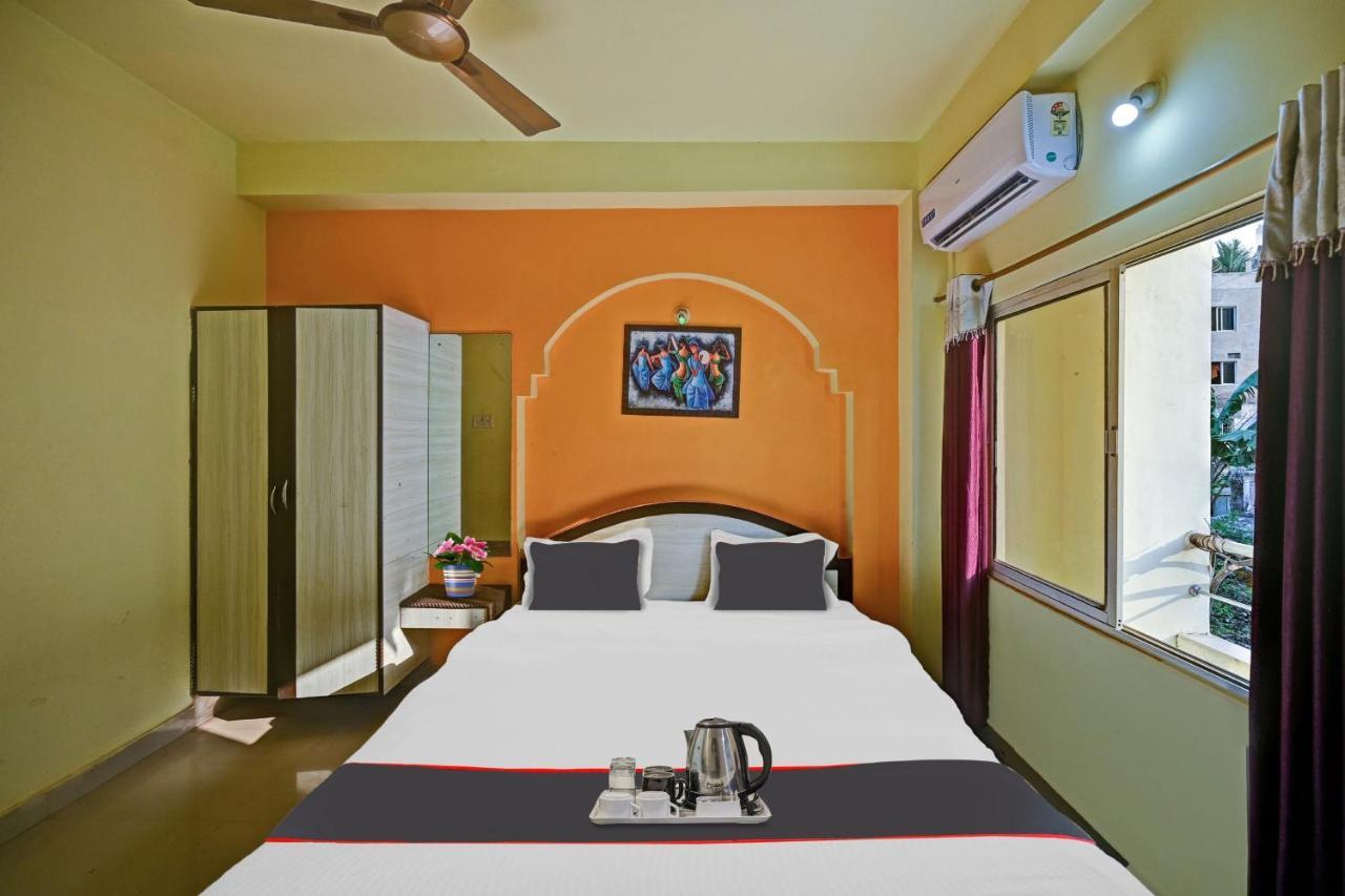 Collection O Shree Bhumi Hotel Puri Buitenkant foto