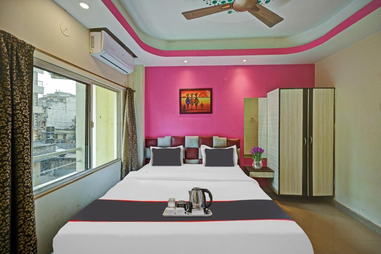 Collection O Shree Bhumi Hotel Puri Buitenkant foto